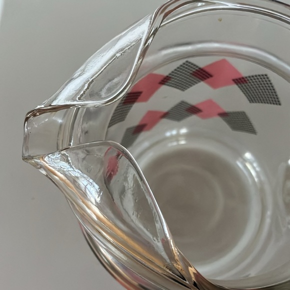 Retro Mid Century Modern Glass Pitcher 2 Quarts - Picture 3 of 9